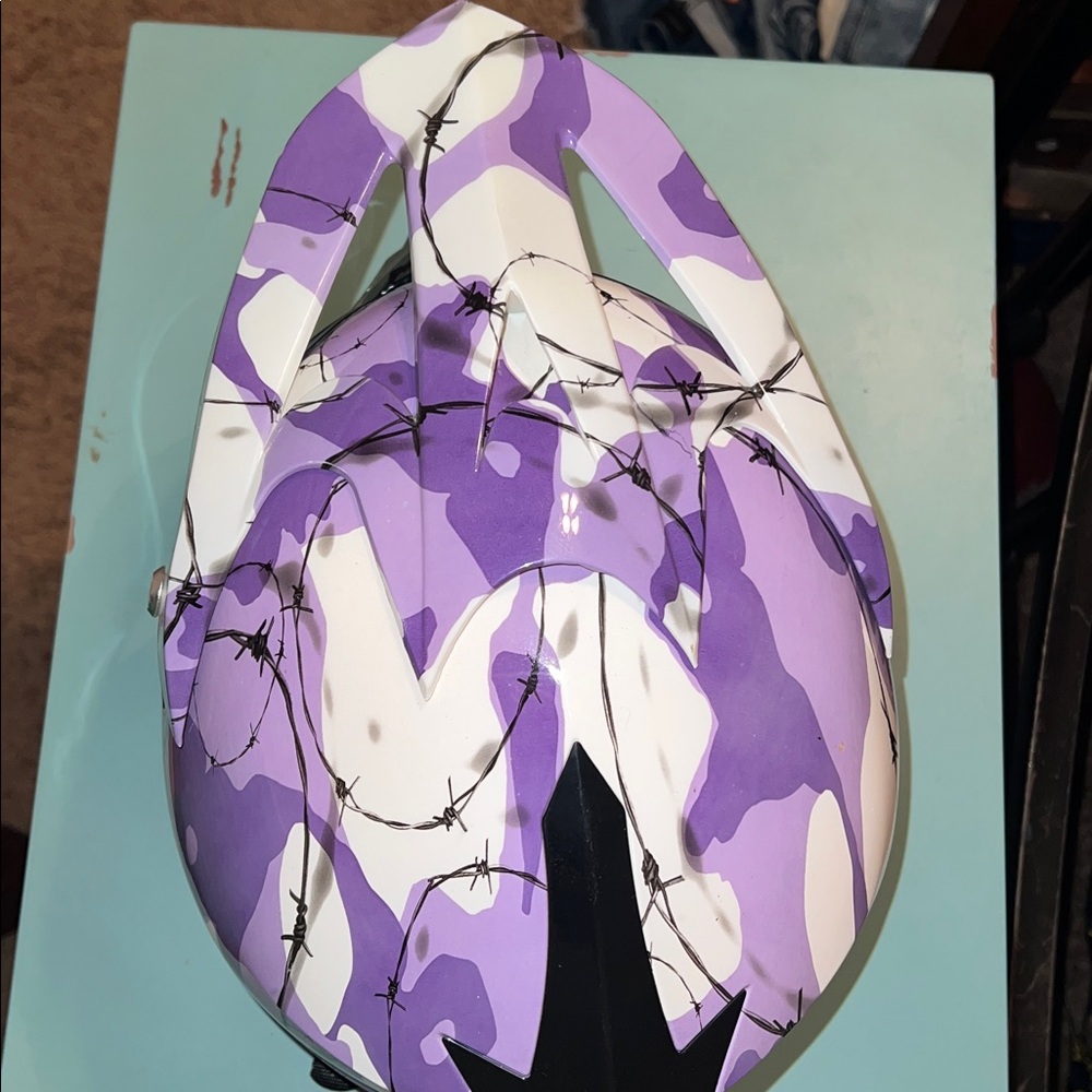 Purple and White Camouflage Youth Atv/Motocross Helmet - Picture 4 of 7